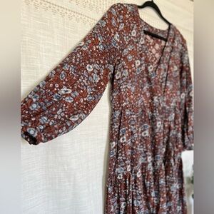 Adorable Madewell floral dress, midi pockets faux wrap front